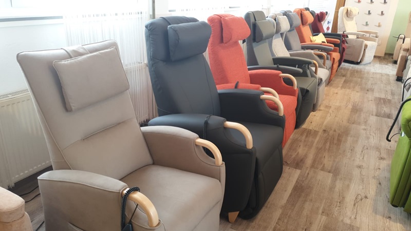constantly more than 100 armchairs in the showroom